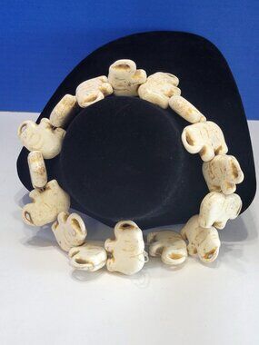 Vintage Large Strand White Magnesite Turquoise Elephant Beads